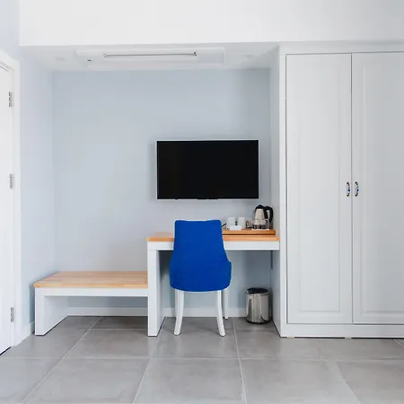 Luvi - Adults Only Hotell 2*