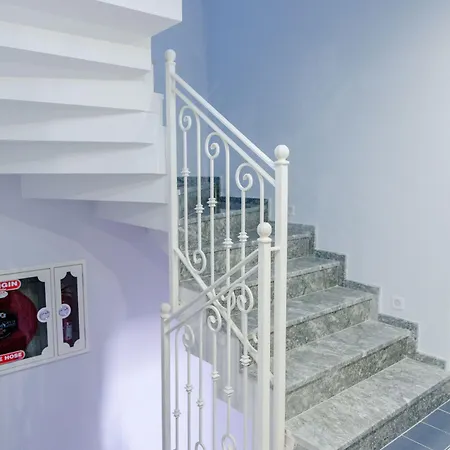 Luvi - Adults Only ホテル