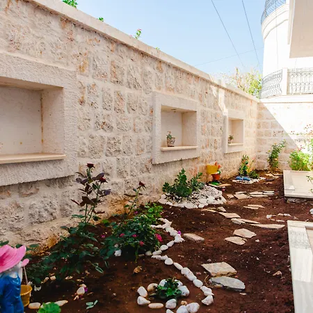 Luvi - Adults Only ホテル カシュ